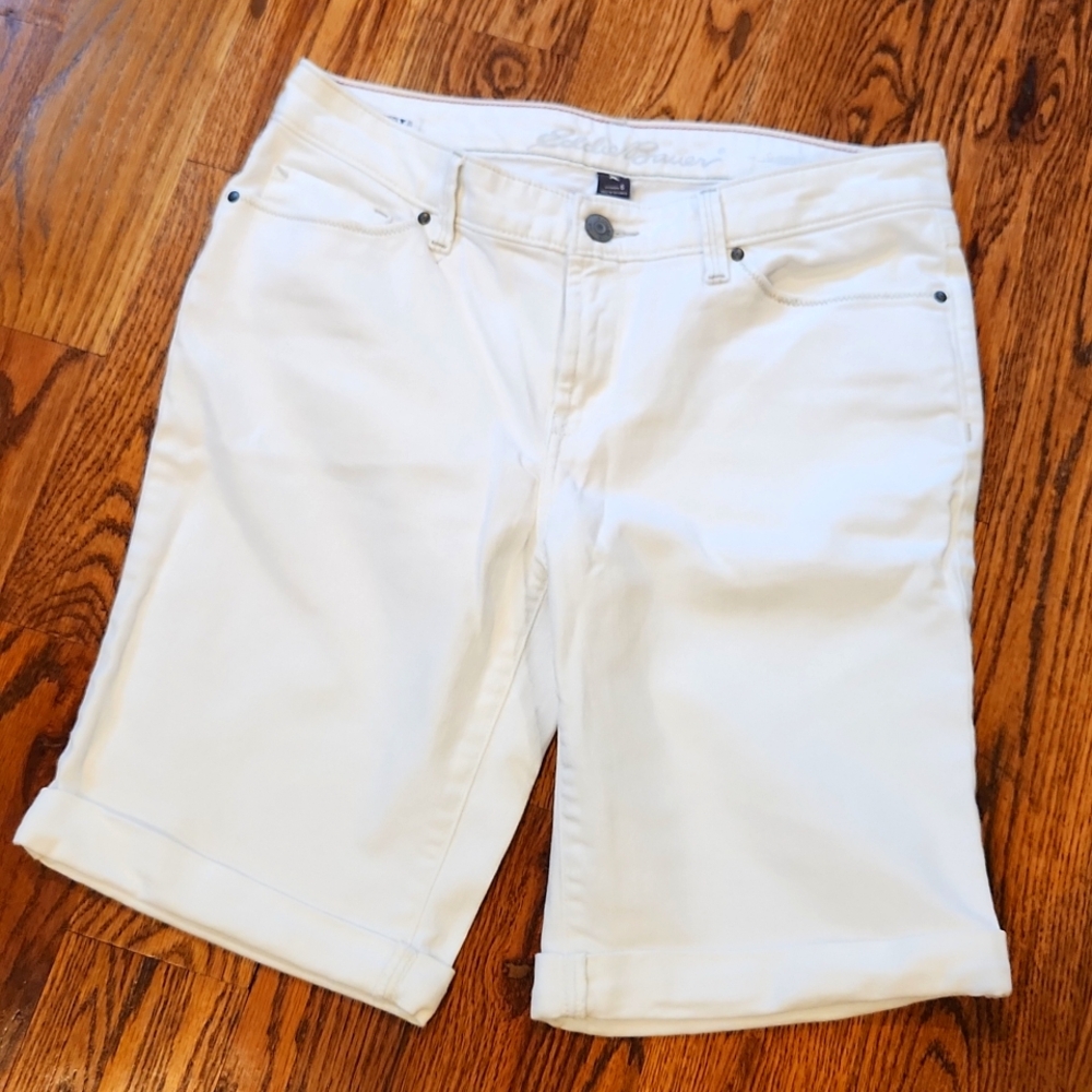 Vintage Style Eddie Bauer sz 6 slightly curvy jean shorts, cuffed